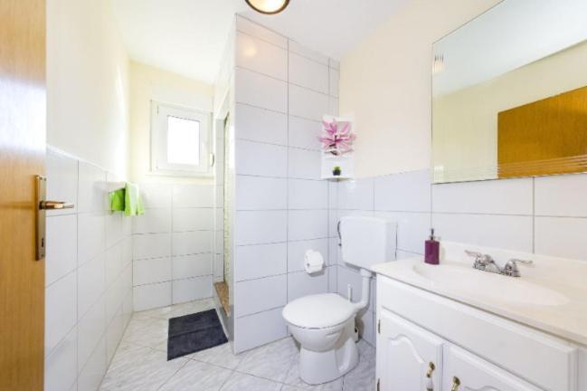 Apartments Elvir Нін Екстер'єр фото