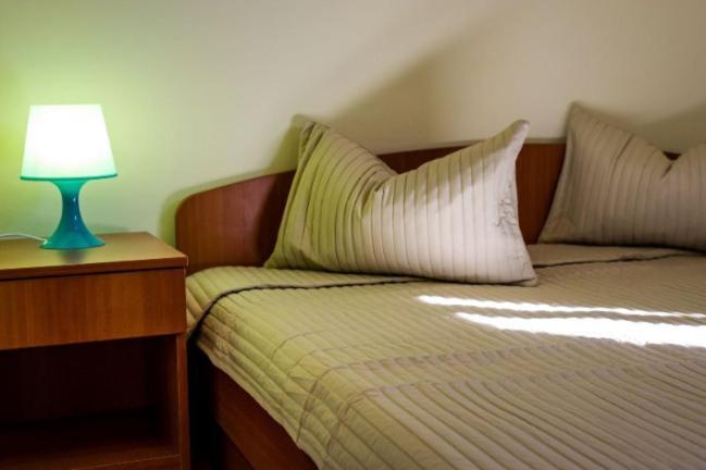 Apartments Elvir Нін Екстер'єр фото