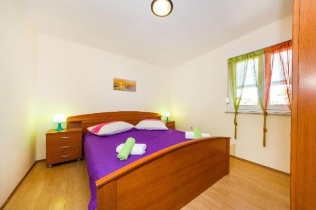 Apartments Elvir Нін Екстер'єр фото